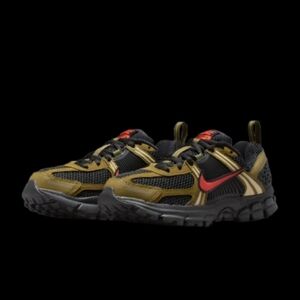 Nike Air Zoom Vomero 5 Kids Size 4Y/Womens 5.5 Black Olive Flak Red